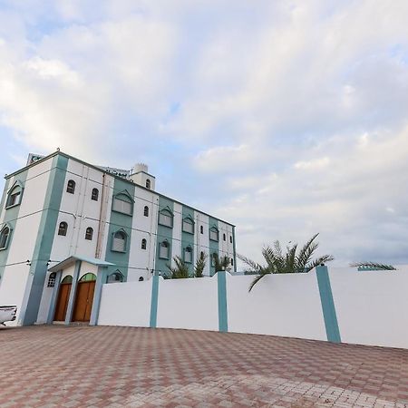 Super Oyo 110 Ras Al Hadd Guest House Eksteriør bilde
